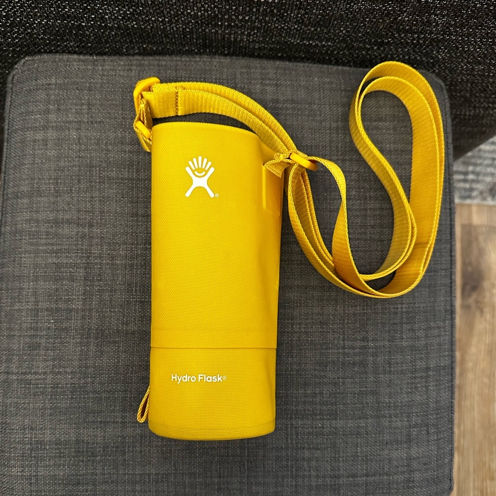 Hydroflask water bottle sling